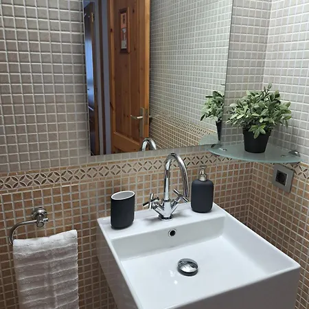 Con Piscina A 50m De La Playa Apartment